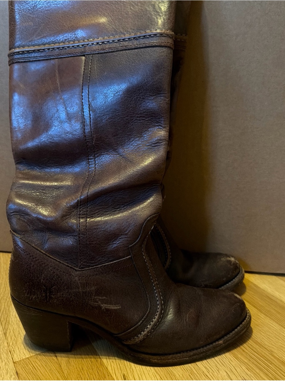 Vintage Frye women’s  Brown Leather Mid-Calf Boots 6.5